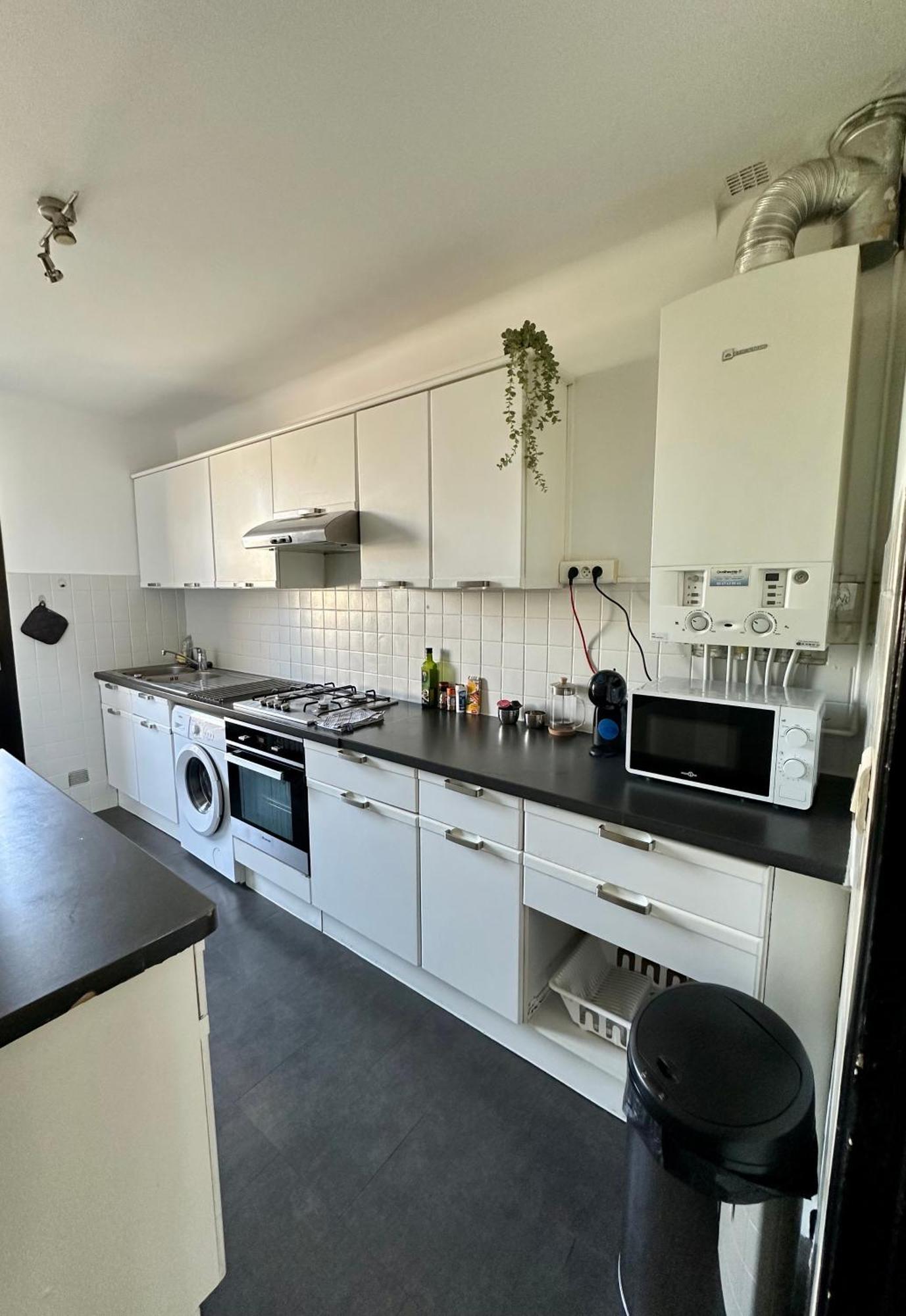 Apartment T2 60m2, Centre Ville, Parking Gratuit, Terrasse, Proche Tram, A Seulement 15mn Des Plages *